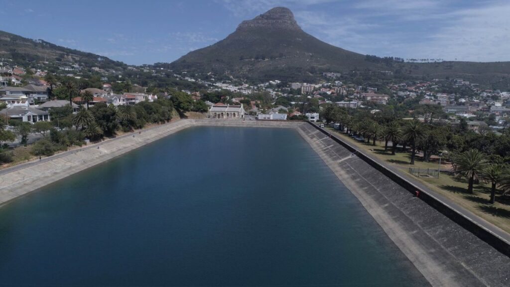 2025 Des 4 - Kaapstad water - Molteno Reservoir 2017